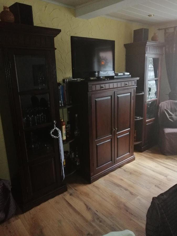 Glori 's Apartment *